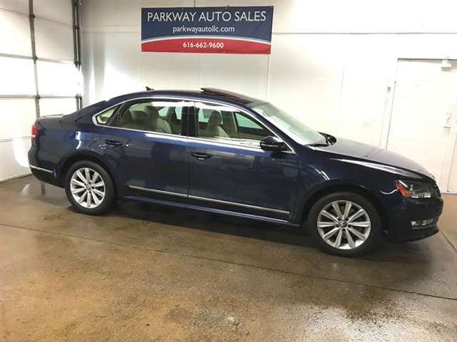 Volkswagen Passat 2012 photo 2